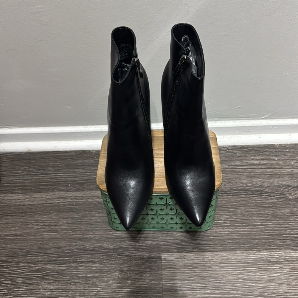 Coleter Black Heeled Boots with Pointed Toe and High Stiletto Heel - Picture 5 of 6